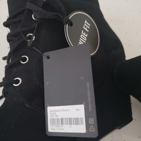 Forever 21 Shoes/Booties - Picture 7 of 7